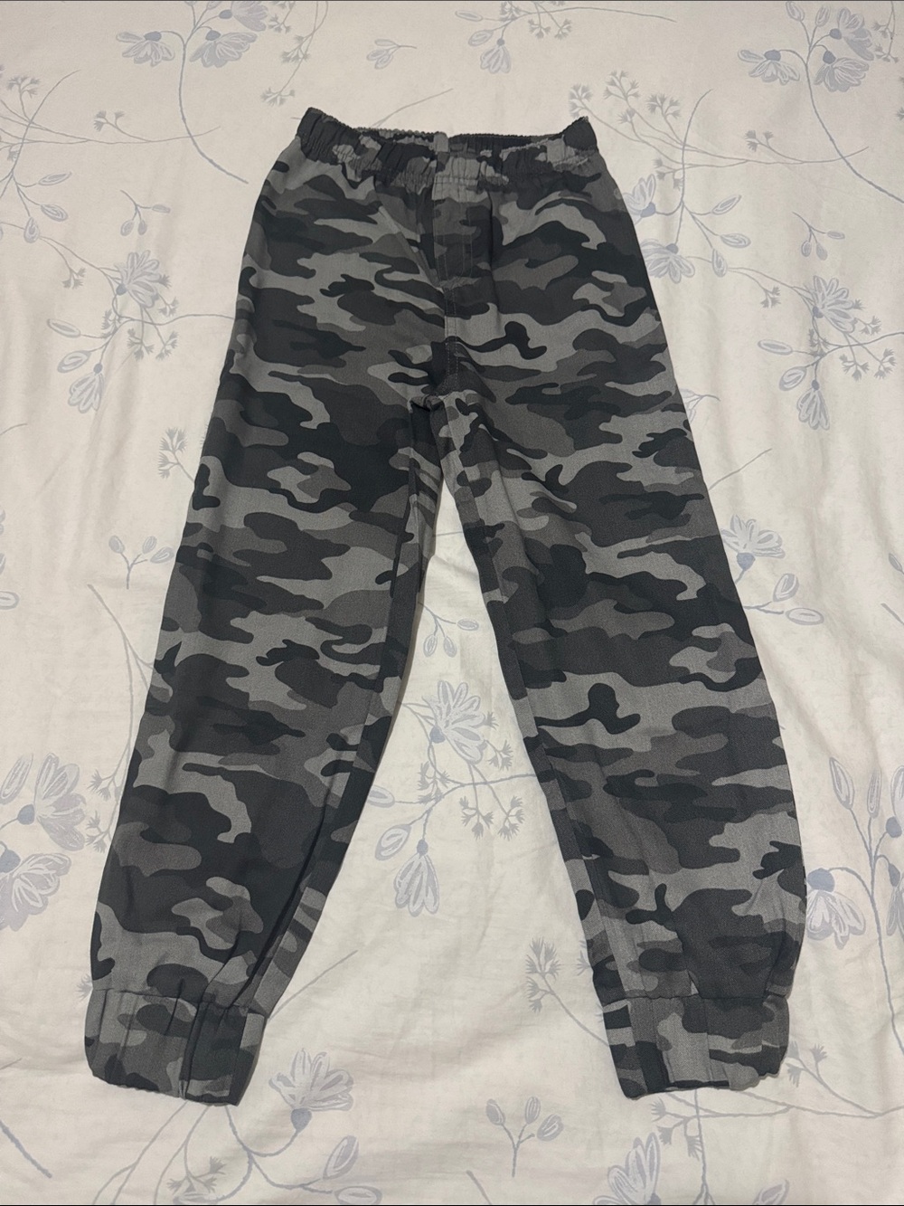 GAP Factory Boys Camo Pajama Pants (Size: 6)